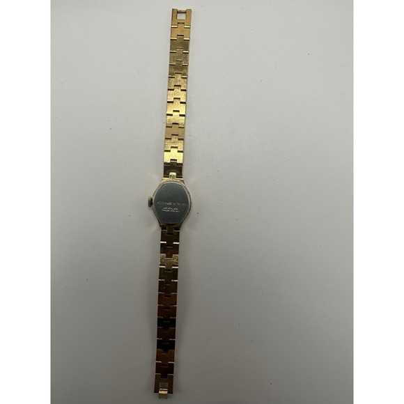 Vintage Timex 1982 Manual Wind Ladies Broken Clasp 18MM 7\